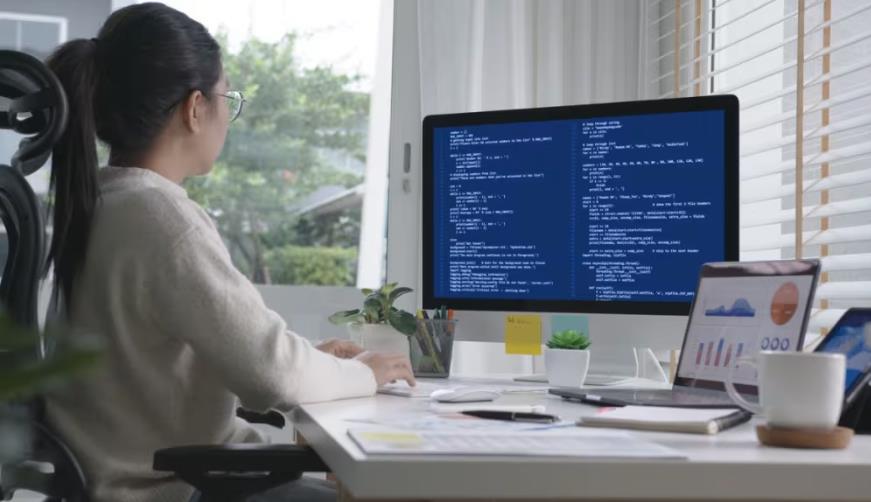 红河企业数字化解决方案:机器学习赋能商业模式升级的核心路径